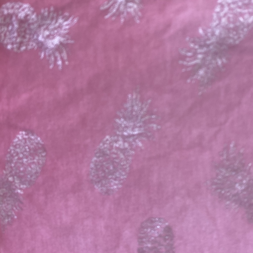 Cable and Gauge Soft Rose V Neck w Pineapples - Picture 3 of 7